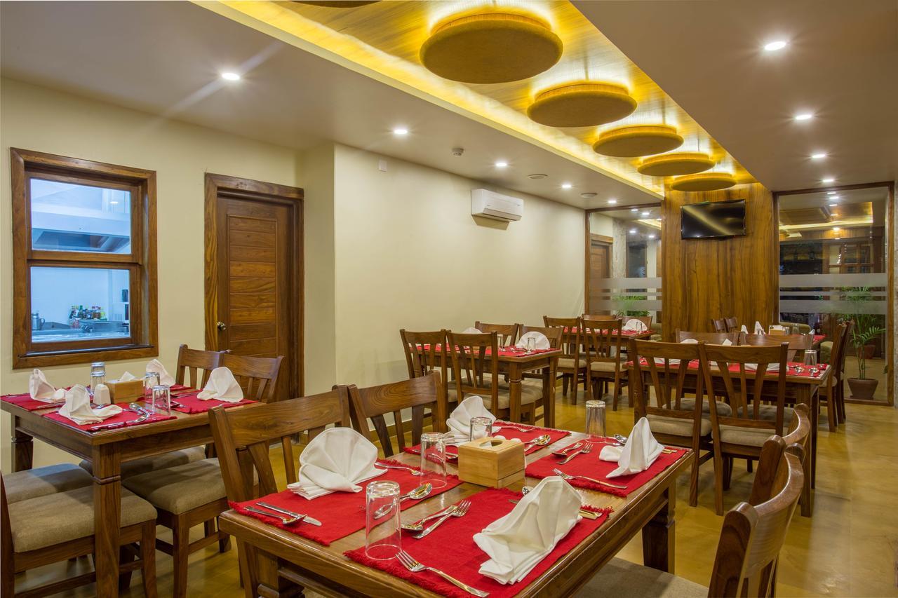 Hotel Portland Pokhara Eksteriør billede