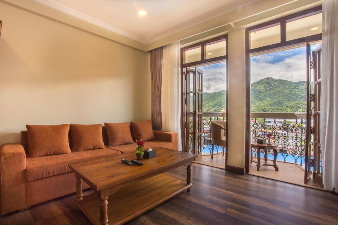 Hotel Portland Pokhara Eksteriør billede